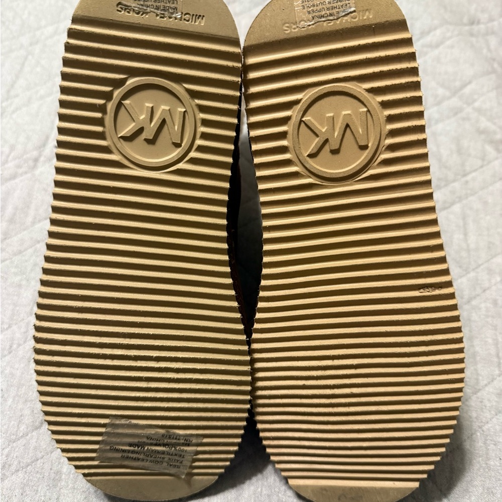 Michael Kors Brown Winter Boots with Cream Lining women’s boots. Size 8. - Picture 5 of 5